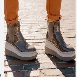 Naked Feet Guild in Mud Ankle Boot